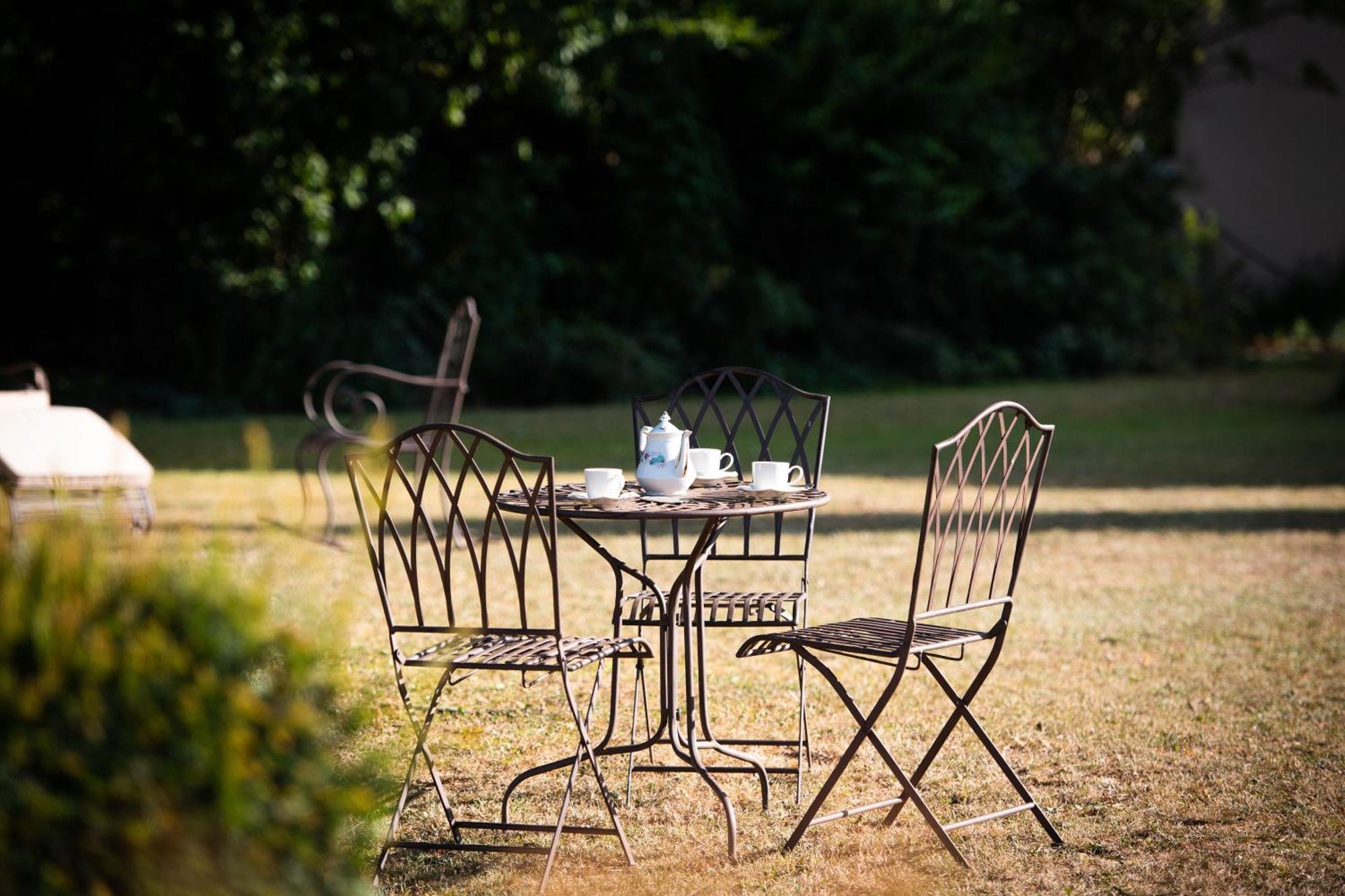 Domaine De La Briouse Bed & Breakfast Sanxay Ngoại thất bức ảnh