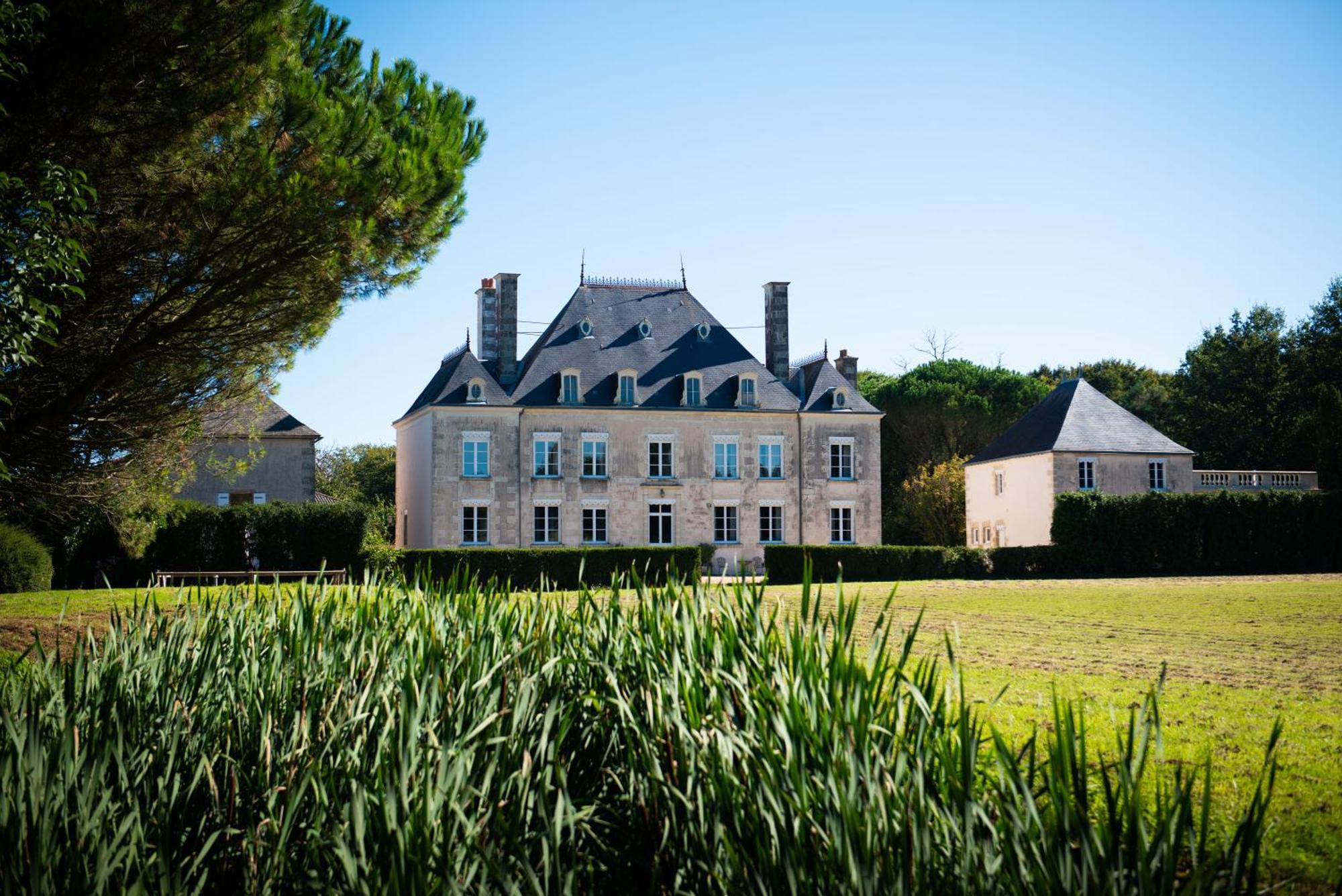 Domaine De La Briouse Bed & Breakfast Sanxay Ngoại thất bức ảnh